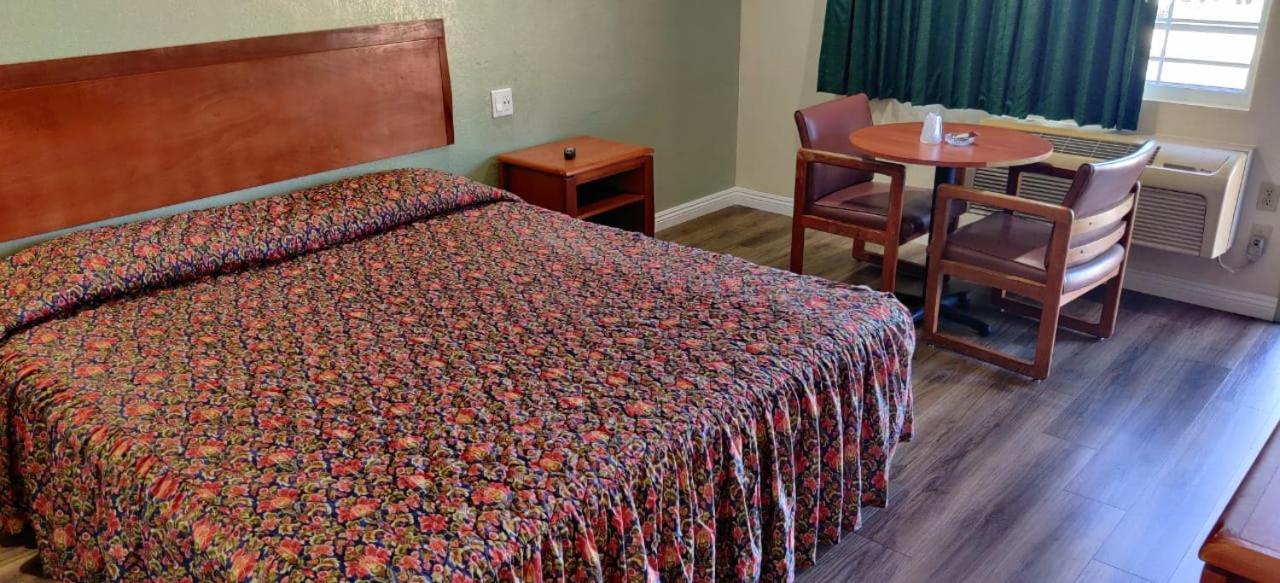 Classic Motel Anaheim Esterno foto